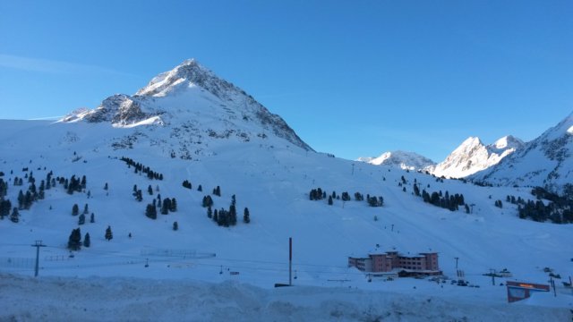 _084659.jpg